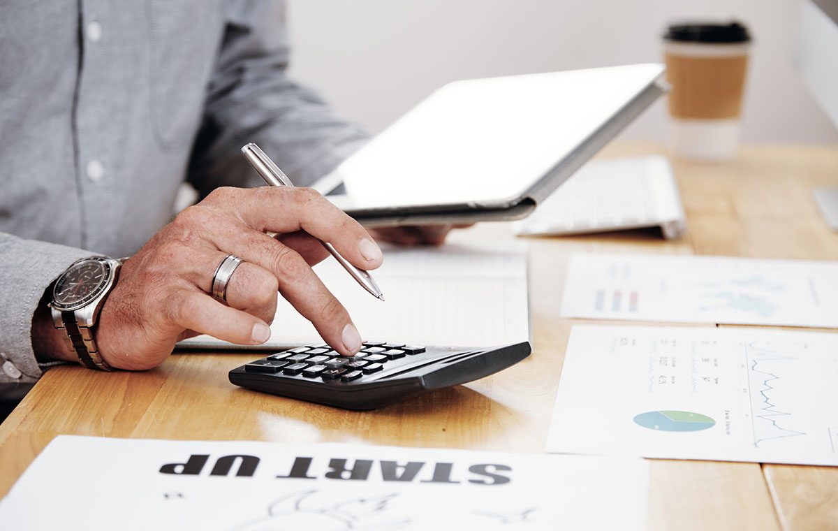kare resimler_0008_accounting-work-office